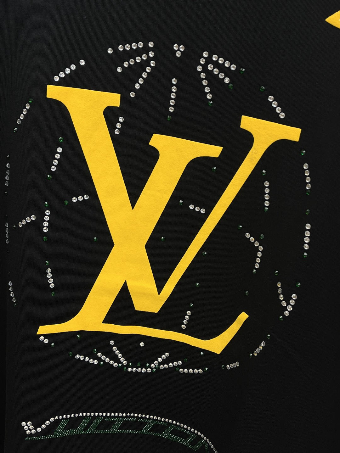早春 LV 🔥🔥高级定制 2026春夏新款首发专柜最新款短袖圆领T恤 高端订制 设计前卫时尚！品牌log