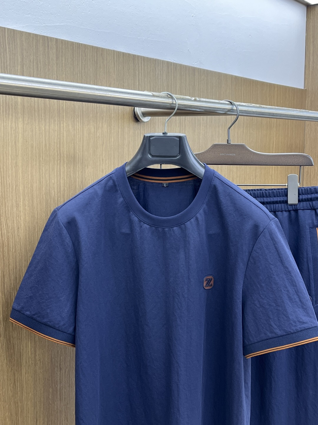 早春/套 Zz 🔥🔥春夏新款简约休闲套装 精选新疆长绒棉 纱线环保染色定型 面料洗水上身软软舒适 多元化