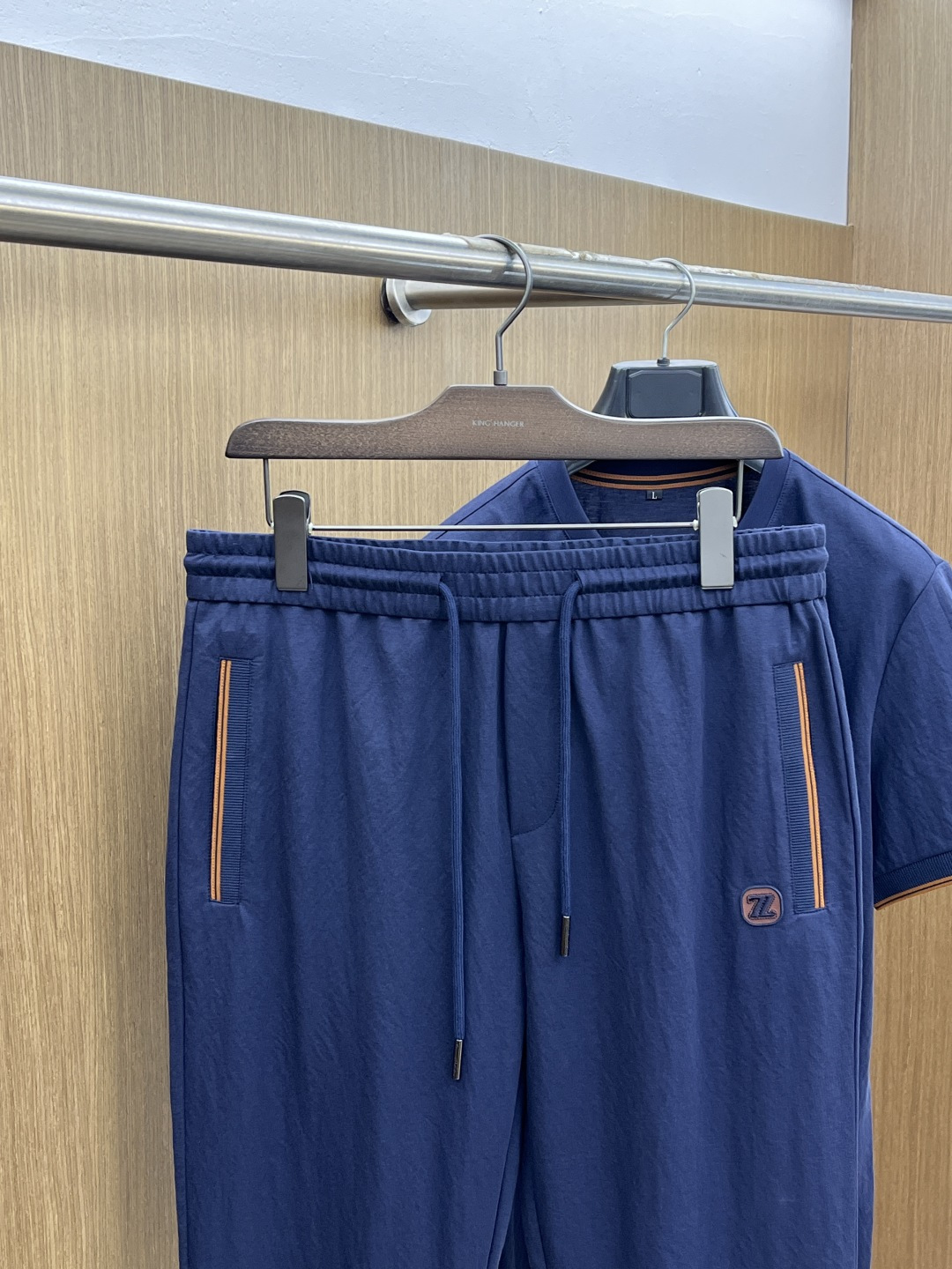 早春/套 Zz 🔥🔥春夏新款简约休闲套装 精选新疆长绒棉 纱线环保染色定型 面料洗水上身软软舒适 多元化