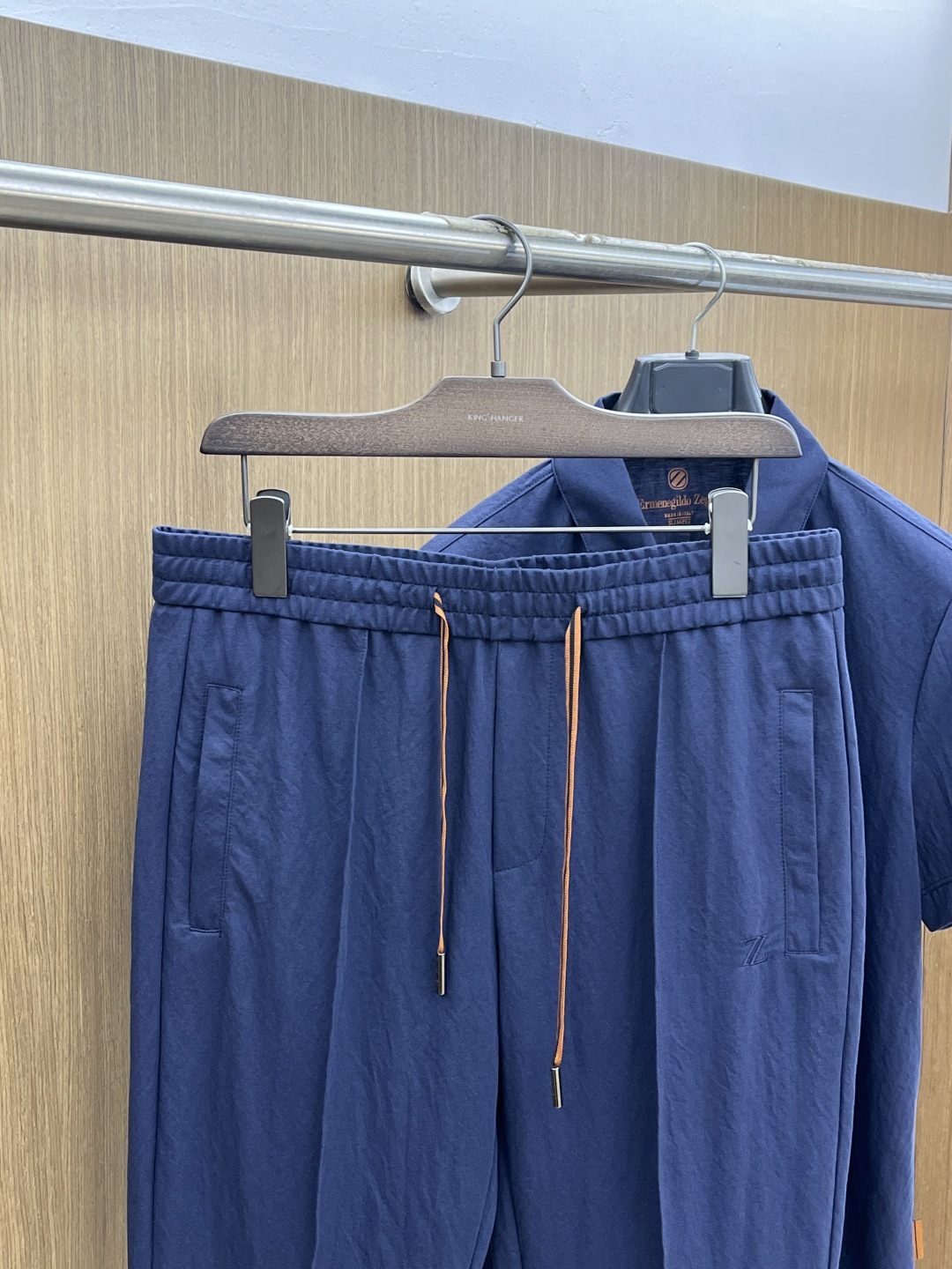 早春/套 Zz 🔥🔥春夏新款简约休闲套装 精选新疆长绒棉 纱线环保染色定型 面料洗水上身软软舒适 多元化