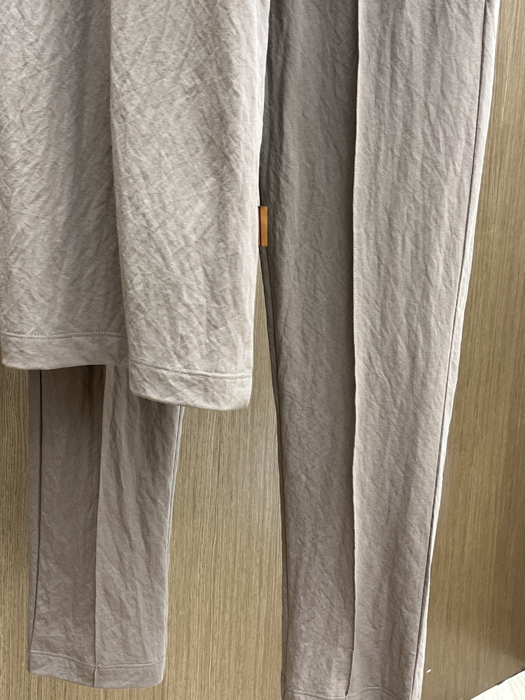 早春/套 Zz 🔥🔥春夏新款简约休闲套装 精选新疆长绒棉 纱线环保染色定型 面料洗水上身软软舒适 多元化