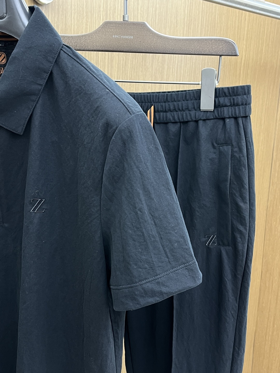 早春/套 Zz 🔥🔥春夏新款简约休闲套装 精选新疆长绒棉 纱线环保染色定型 面料洗水上身软软舒适 多元化