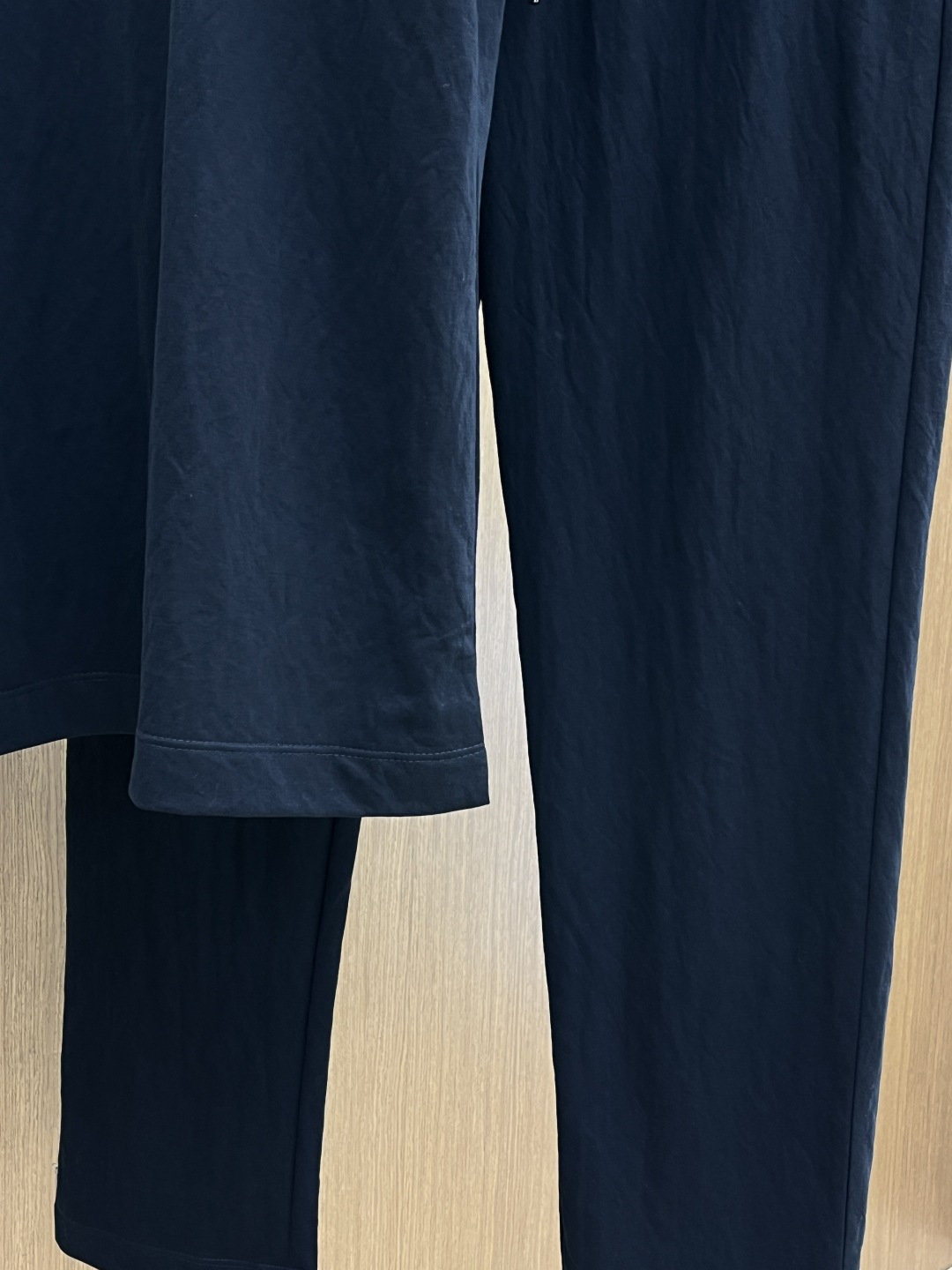 早春/套 HER 🔥🔥春夏新款简约休闲套装 精选新疆长绒棉 纱线环保染色定型 面料洗水上身软软舒适 多元