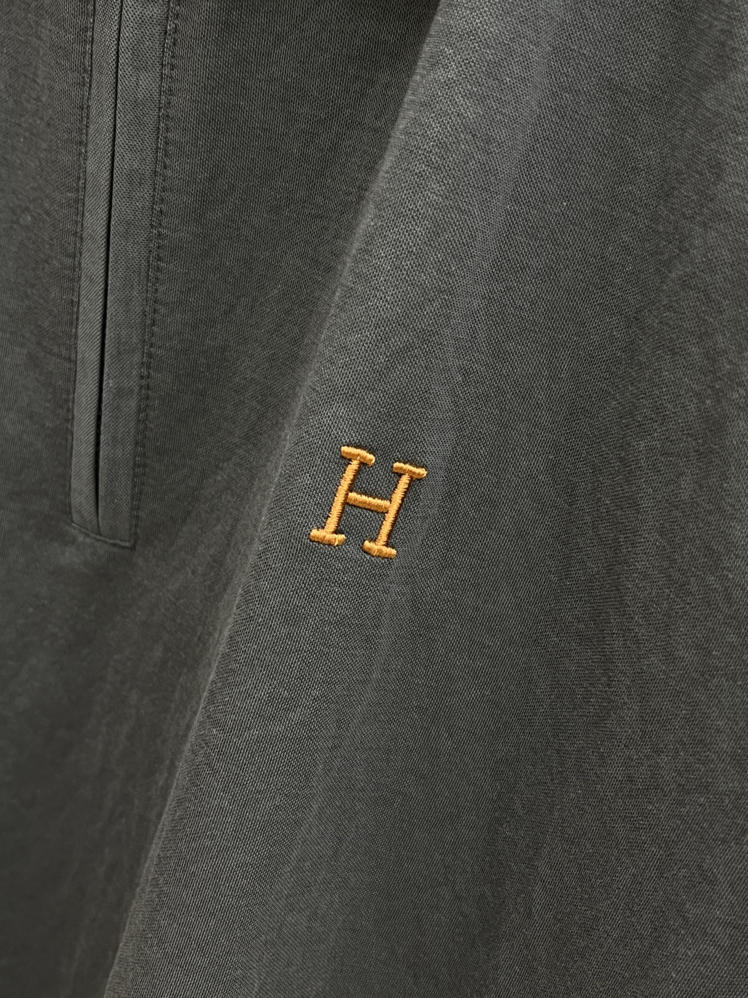 早春/套 HER 🔥🔥春夏新款简约休闲套装 精选新疆长绒棉 纱线环保染色定型 面料洗水上身软软舒适 多元