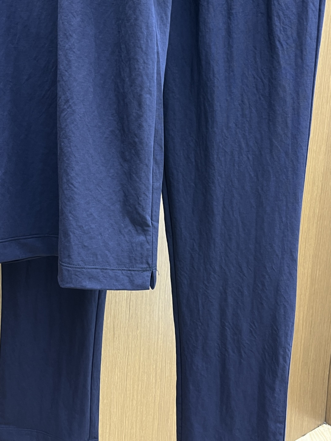 早春/套 HER 🔥🔥春夏新款简约休闲套装 精选新疆长绒棉 纱线环保染色定型 面料洗水上身软软舒适 多元