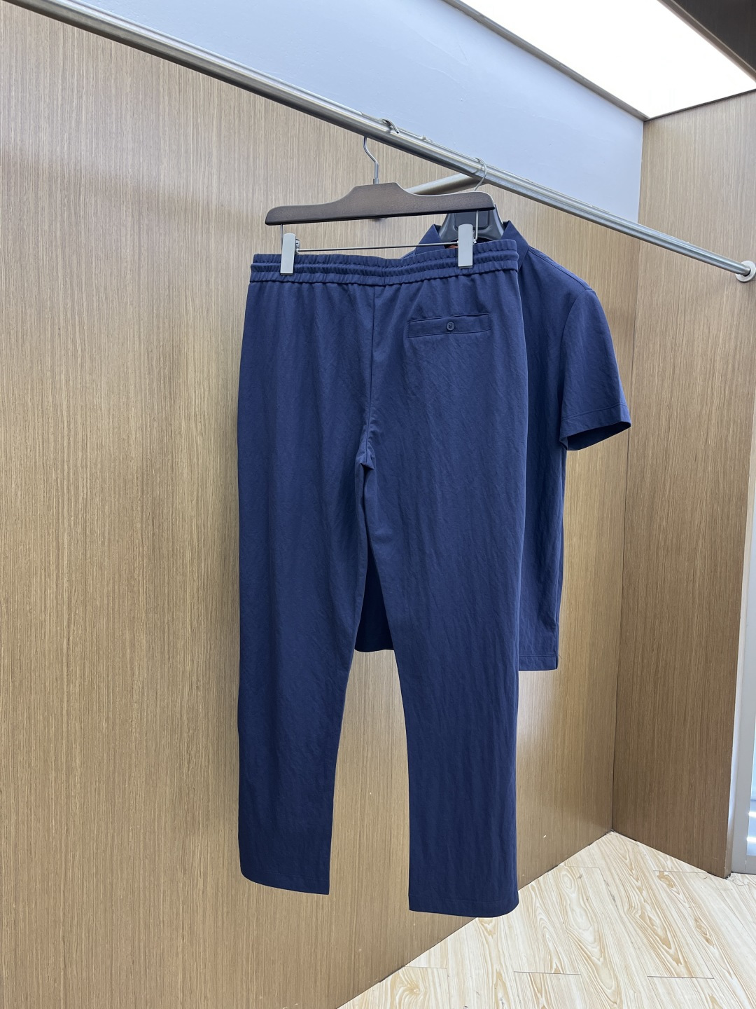 早春/套 HER 🔥🔥春夏新款简约休闲套装 精选新疆长绒棉 纱线环保染色定型 面料洗水上身软软舒适 多元