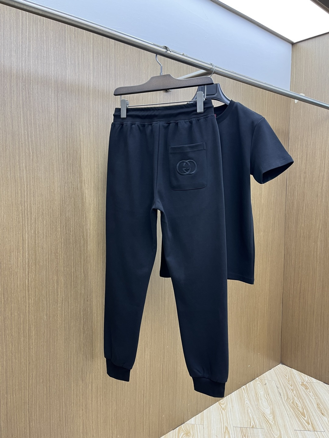 早春/套 Guc 🔥春夏官网独家专供 高端独家定制款 早春新款专柜同款休闲套装，透气舒适休闲！高级感满满