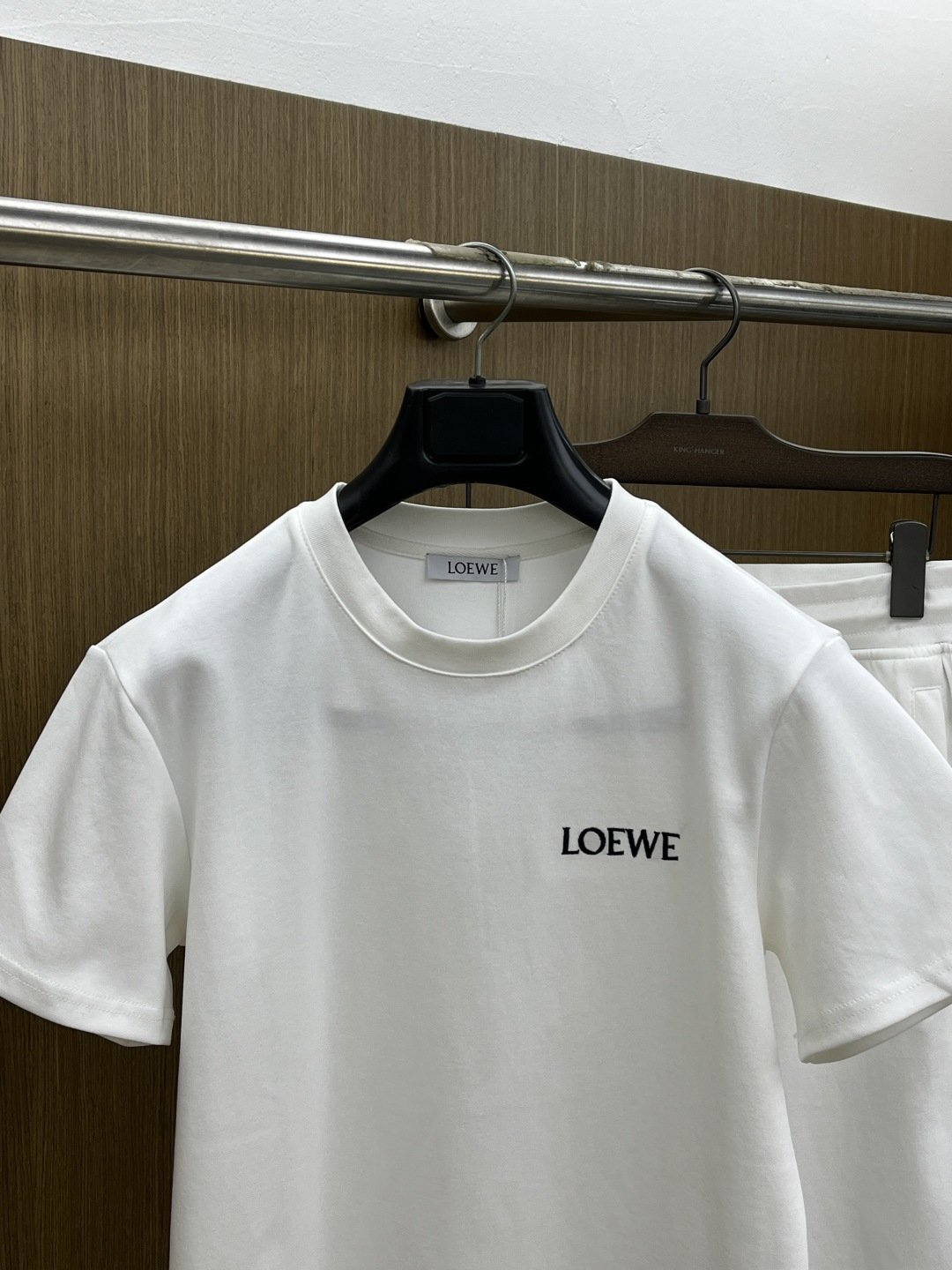 早春/套 LOe 🔥春夏官网独家专供 高端独家定制款 早春新款专柜同款休闲套装，透气舒适休闲！高级感满满