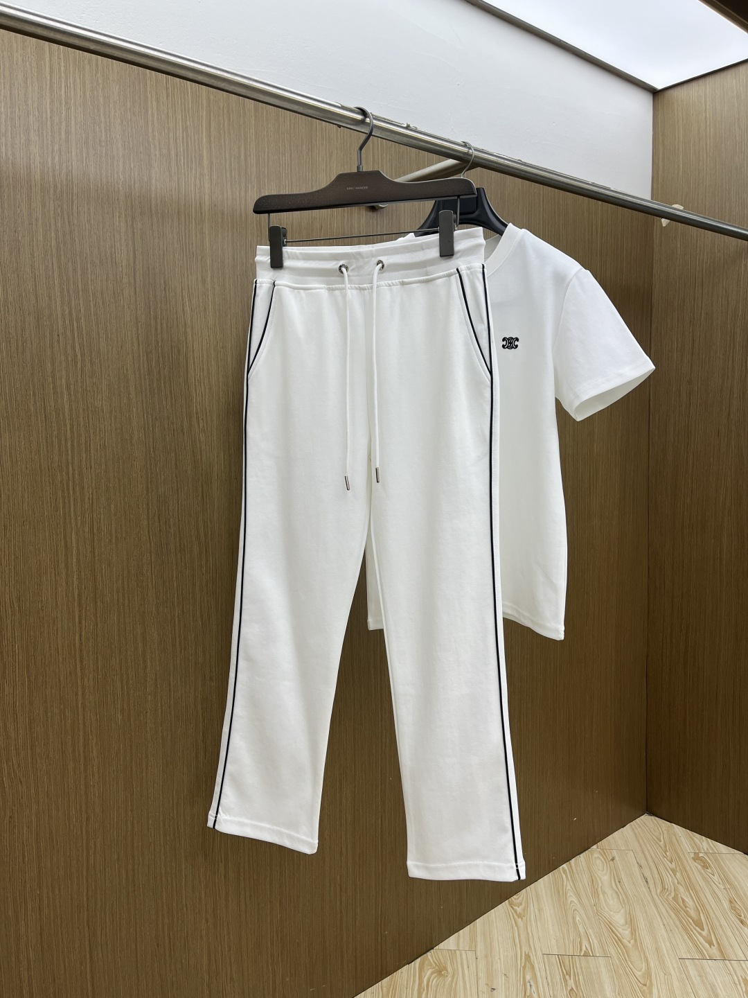 早春/套 CELINE 🔥春夏官网独家专供 高端独家定制款 早春新款专柜同款休闲套装，透气舒适休闲！高级