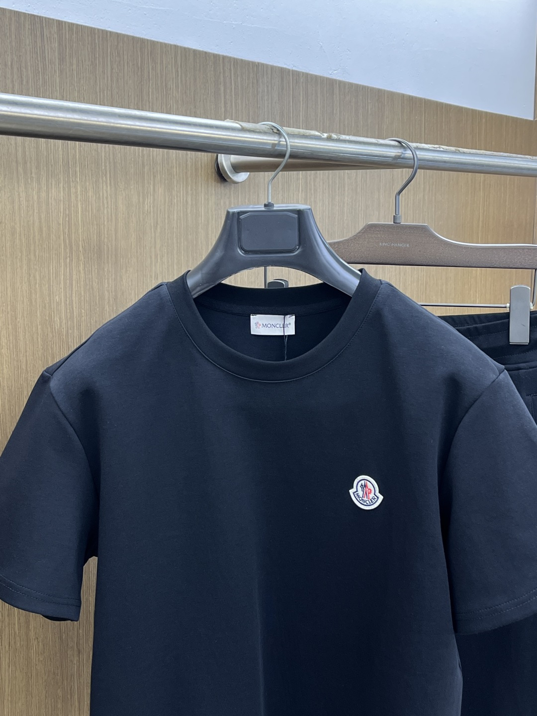 早春/套 Mon 🔥春夏官网独家专供 高端独家定制款 早春新款专柜同款休闲套装，透气舒适休闲！高级感满满