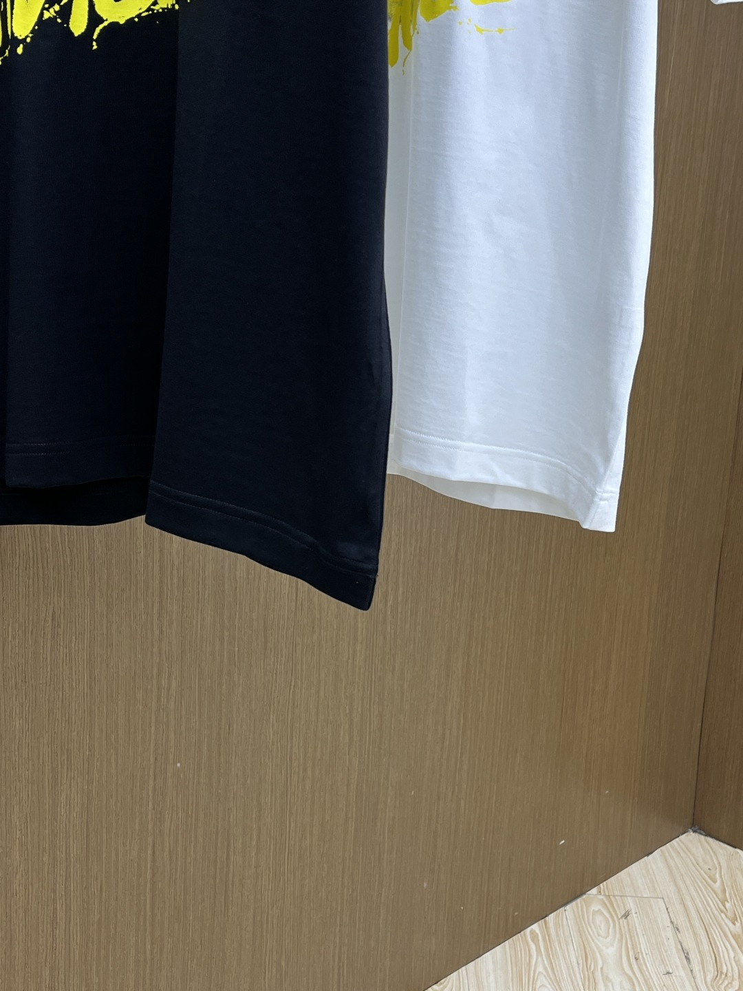 早春 西太后🔥🔥高级定制 2026春夏新款首发专柜最新款短袖圆领T恤 高端订制 设计前卫时尚！品牌log