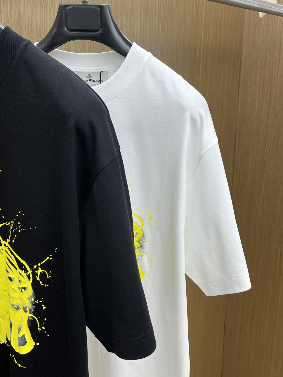 早春 西太后🔥🔥高级定制 2026春夏新款首发专柜最新款短袖圆领T恤 高端订制 设计前卫时尚！品牌log