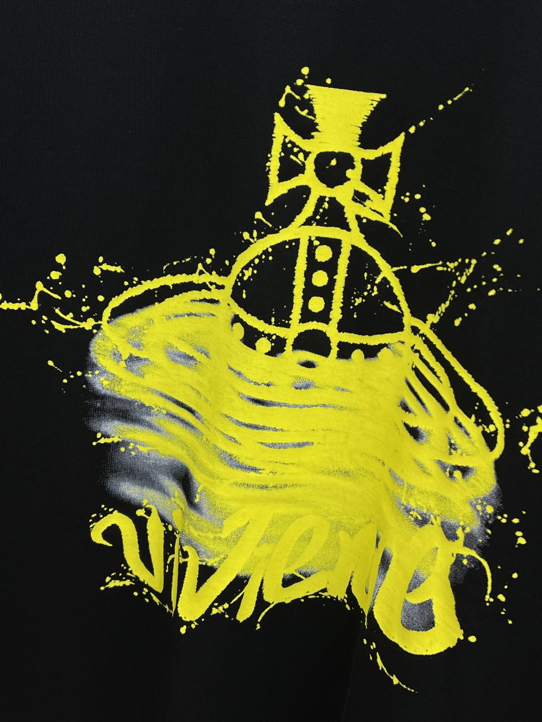 早春 西太后🔥🔥高级定制 2026春夏新款首发专柜最新款短袖圆领T恤 高端订制 设计前卫时尚！品牌log