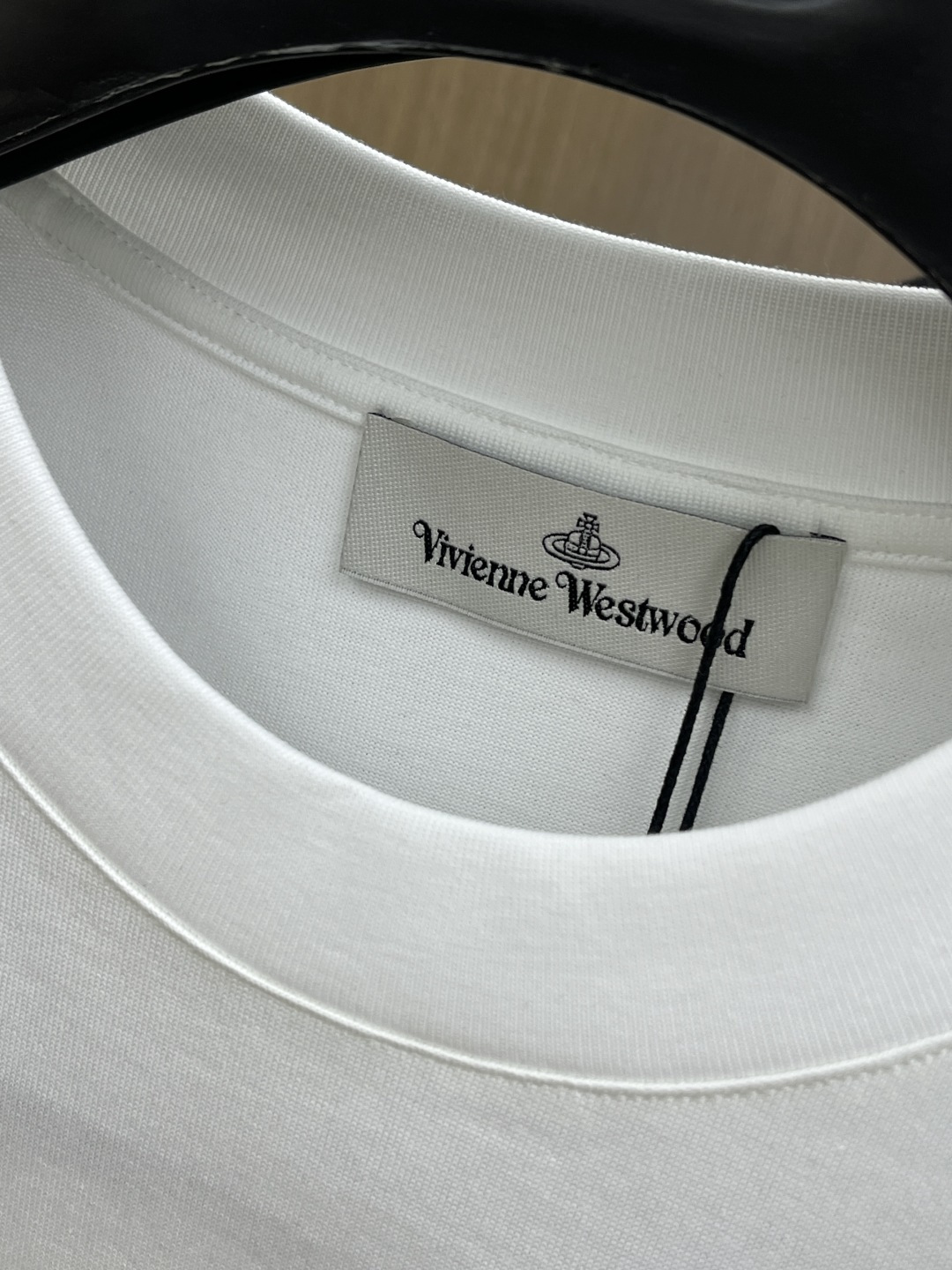 早春 西太后🔥🔥高级定制 2026春夏新款首发专柜最新款短袖圆领T恤 高端订制 设计前卫时尚！品牌log