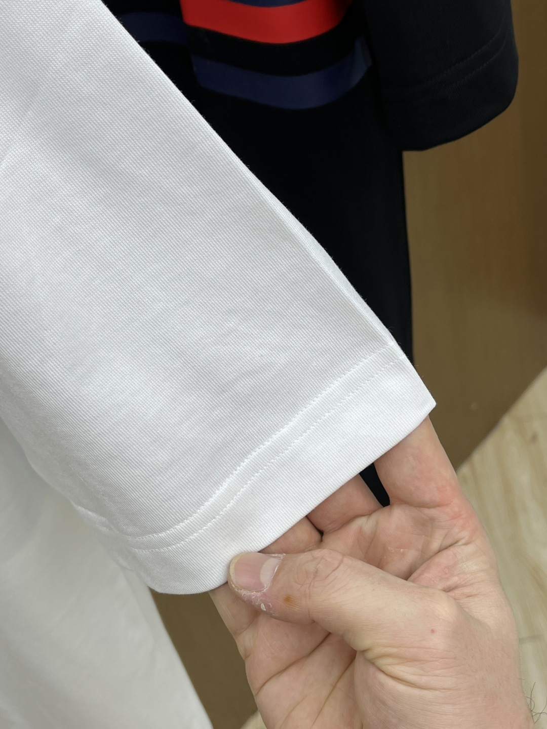 早春 Guc. 🔥🔥高级定制 2026春夏新款首发专柜最新款短袖圆领T恤 高端订制 设计前卫时尚！品牌l