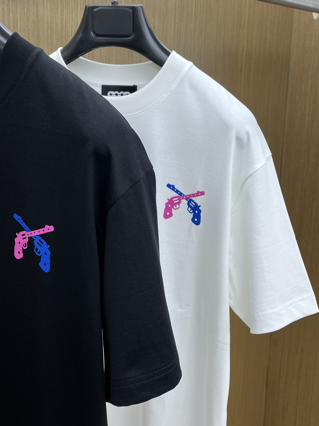 早春 GOOD 🔥🔥高级定制 2026春夏新款首发专柜最新款短袖圆领T恤 高端订制 设计前卫时尚！品牌l