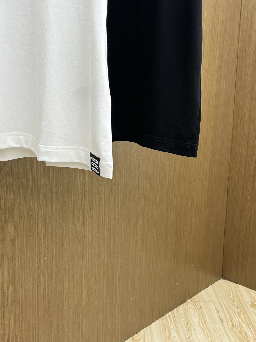 早春 GOOD 🔥🔥高级定制 2026春夏新款首发专柜最新款短袖圆领T恤 高端订制 设计前卫时尚！品牌l