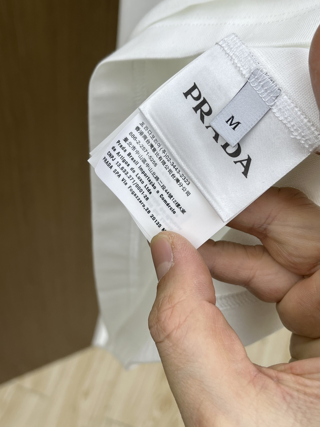 早春 PD 🔥🔥高级定制 2026春夏新款首发专柜最新款短袖圆领T恤 高端订制 设计前卫时尚！品牌log