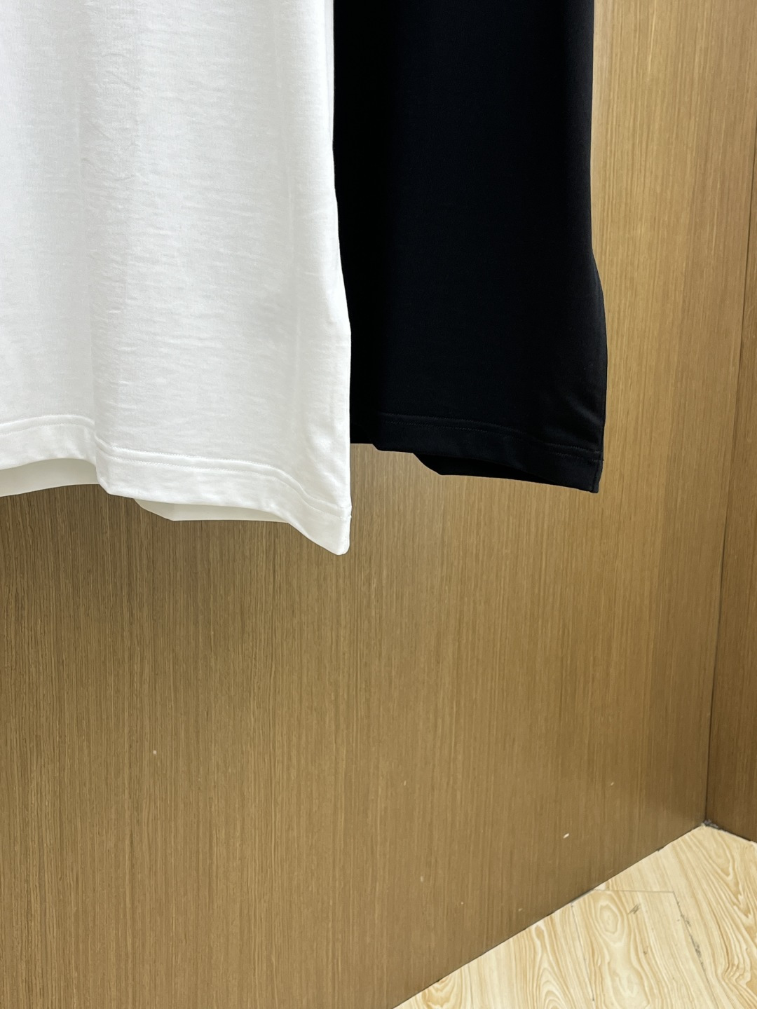 早春 BBR 🔥🔥高级定制 2026春夏新款首发专柜最新款短袖圆领T恤 高端订制 设计前卫时尚！品牌lo