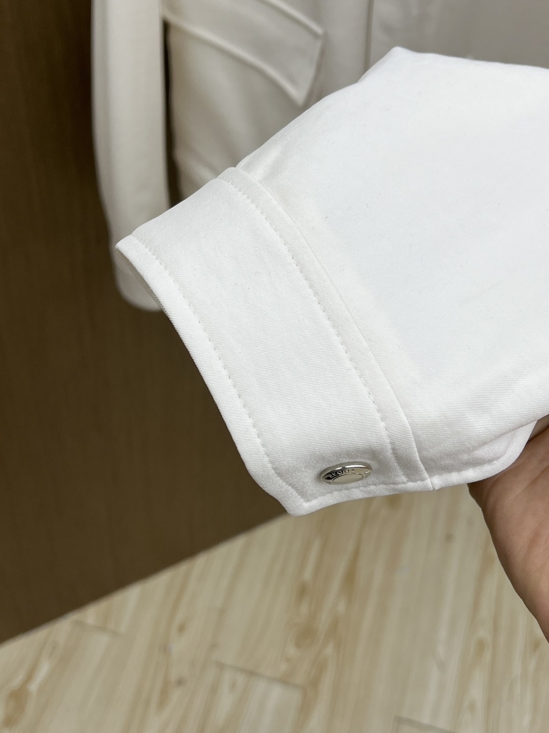 早春 ZZ 🔥🔥早春老钱风系列，最新时尚翻领夹克外套.处处细节显工艺足够的高级 结构性剪裁的设计改变来展