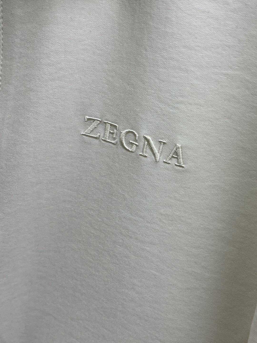 早春 ZZ 🔥🔥早春老钱风系列，最新时尚翻领夹克外套.处处细节显工艺足够的高级 结构性剪裁的设计改变来展