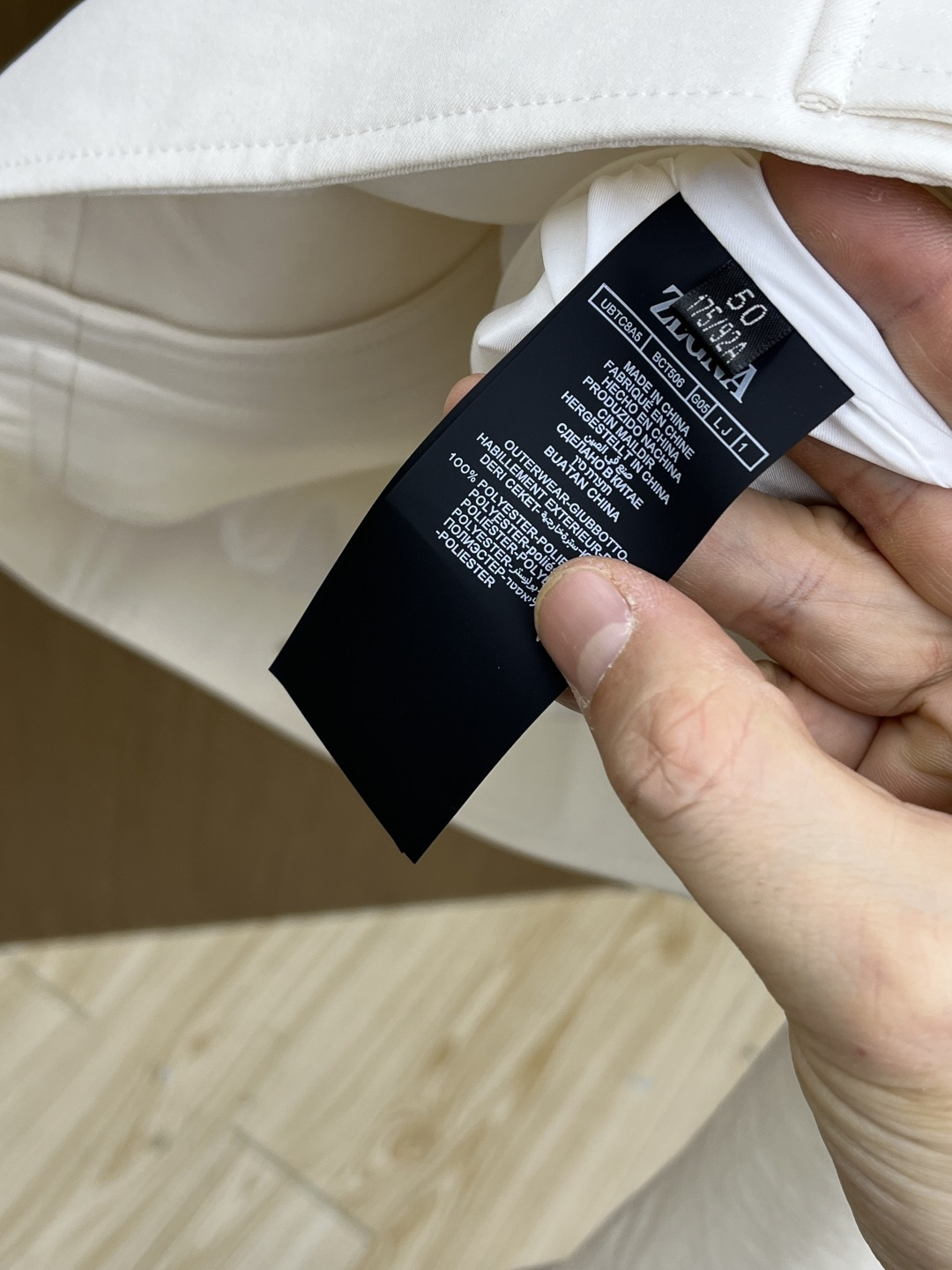 早春 ZZ 🔥🔥早春老钱风系列，最新时尚翻领夹克外套.处处细节显工艺足够的高级 结构性剪裁的设计改变来展