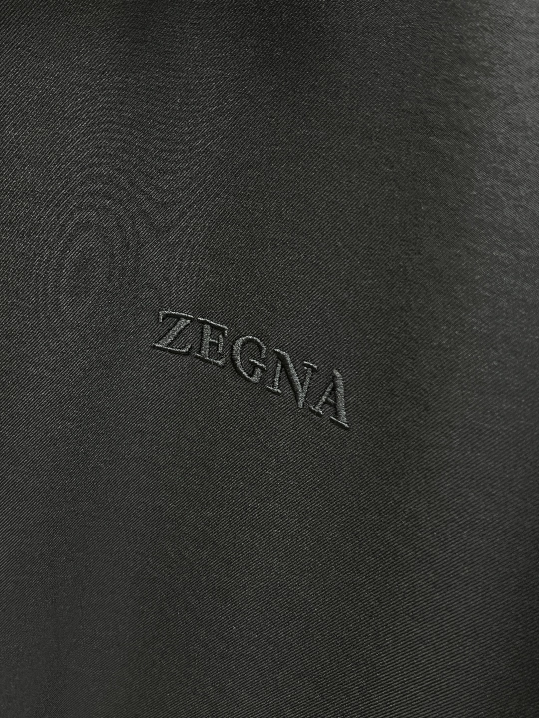 早春 ZZ 🔥🔥早春老钱风系列，最新时尚翻领夹克外套.处处细节显工艺足够的高级 结构性剪裁的设计改变来展