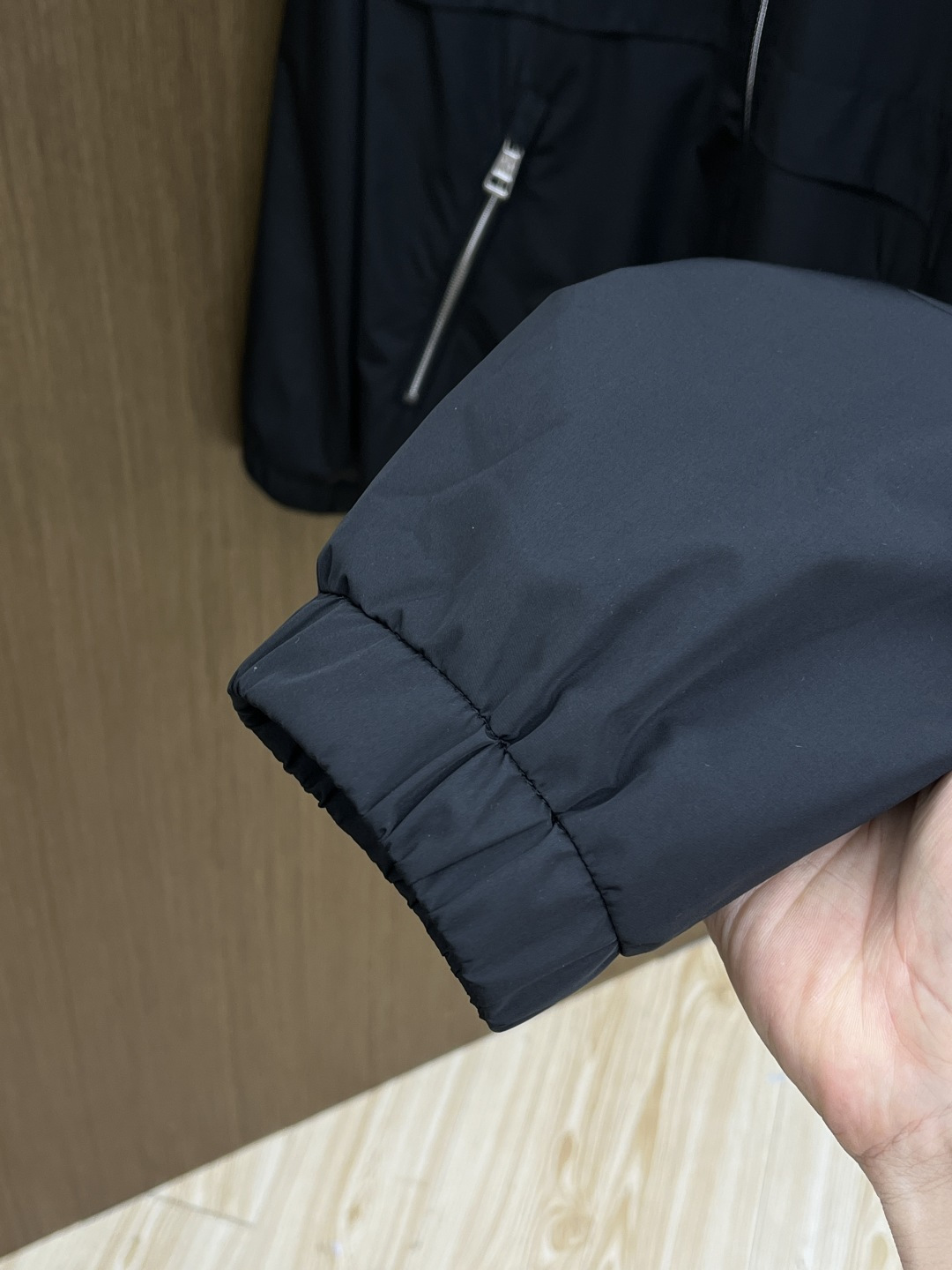 早春 Mon 🔥🔥早春系列，最新时尚立领夹克外套.处处细节显工艺足够的高级 结构性剪裁的设计改变来展现男