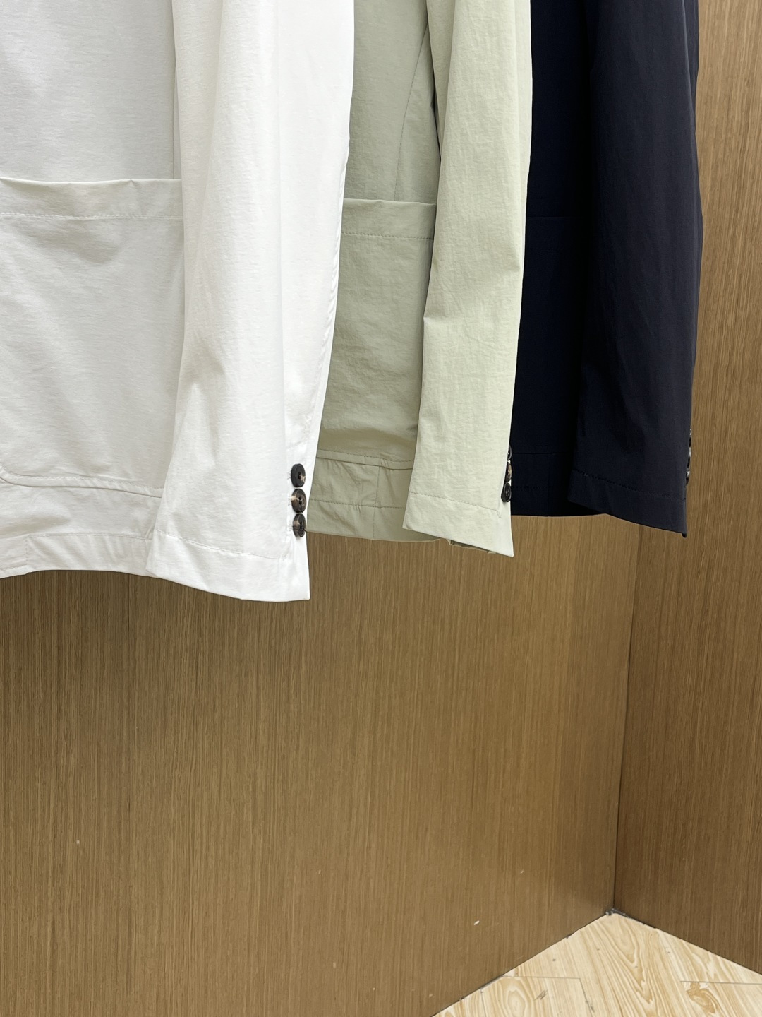 早春 Bc 🔥🔥早春奢简系列，最新时尚男款西装外套.简约logo刺绣设计，处处细节显工艺足够的高级 结构