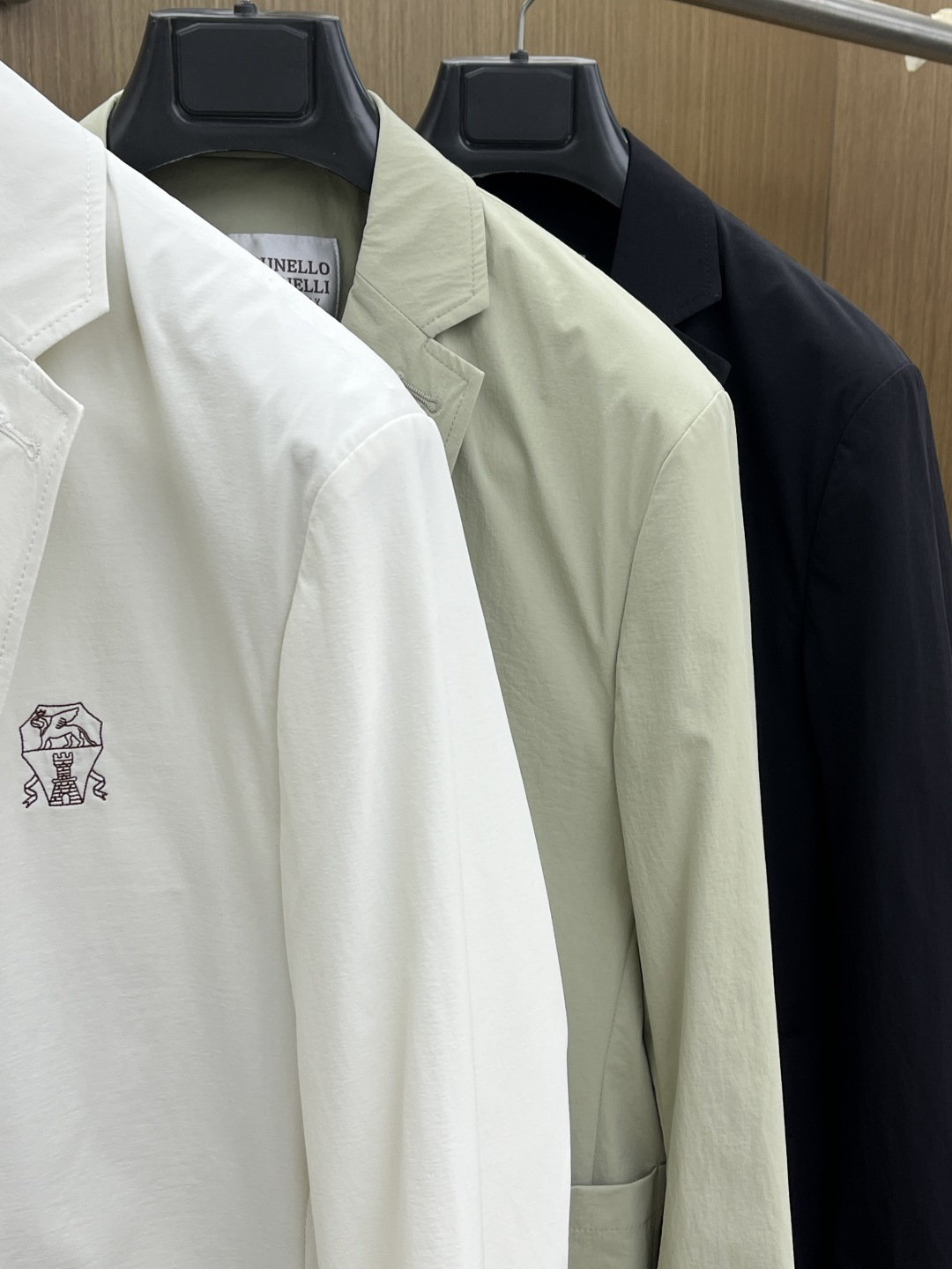 早春 Bc 🔥🔥早春奢简系列，最新时尚男款西装外套.简约logo刺绣设计，处处细节显工艺足够的高级 结构