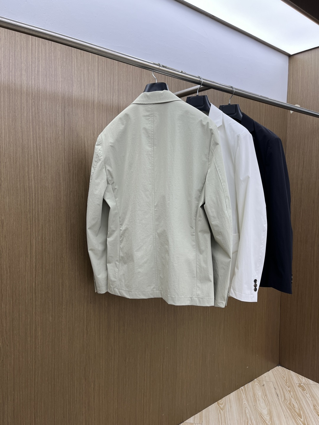 早春 Bc 🔥🔥早春奢简系列，最新时尚男款西装外套.简约logo刺绣设计，处处细节显工艺足够的高级 结构