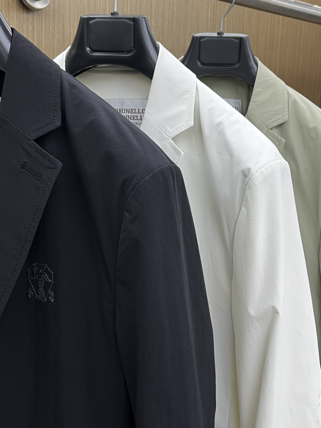早春 Bc 🔥🔥早春奢简系列，最新时尚男款西装外套.简约logo刺绣设计，处处细节显工艺足够的高级 结构