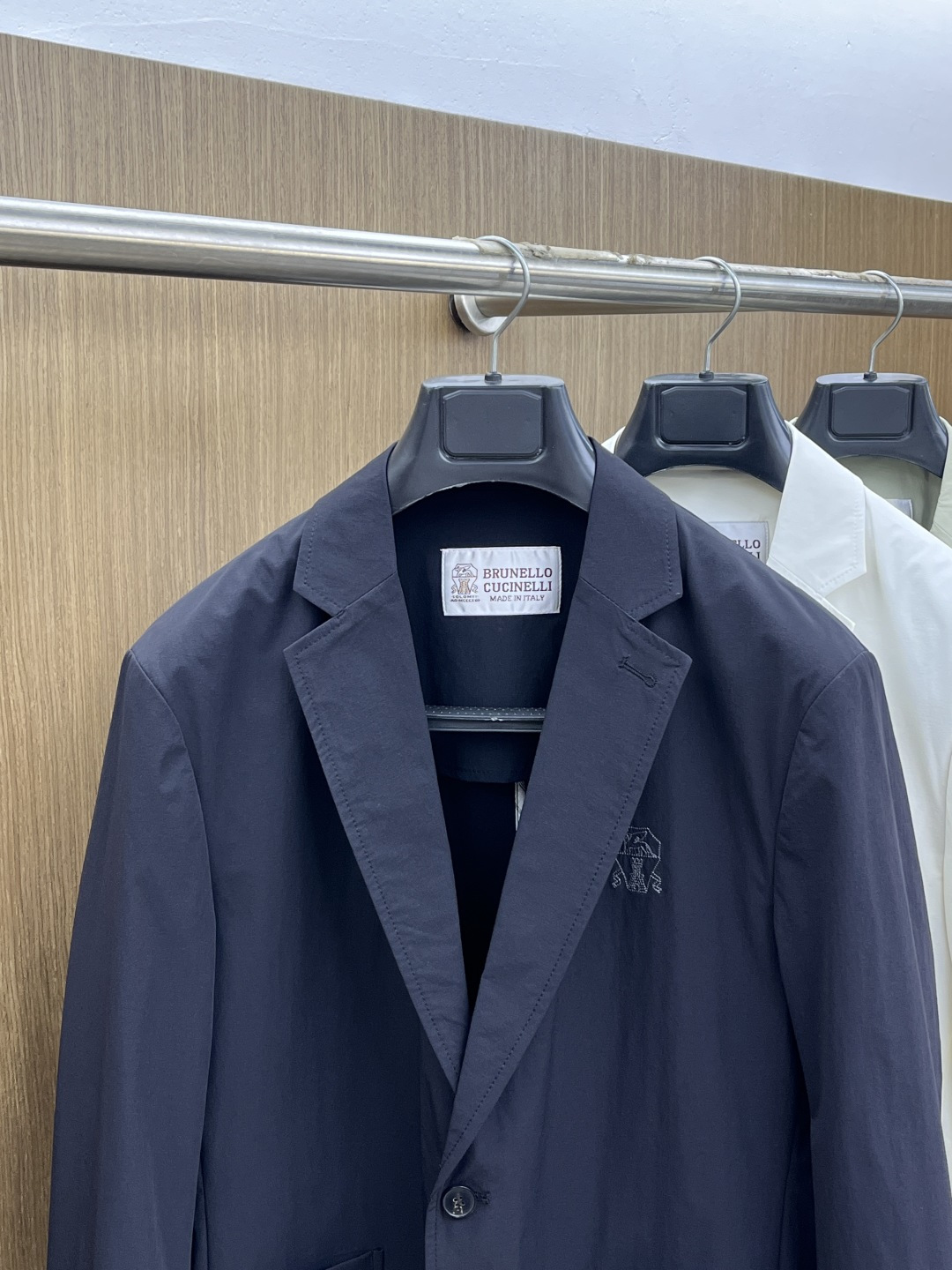 早春 Bc 🔥🔥早春奢简系列，最新时尚男款西装外套.简约logo刺绣设计，处处细节显工艺足够的高级 结构