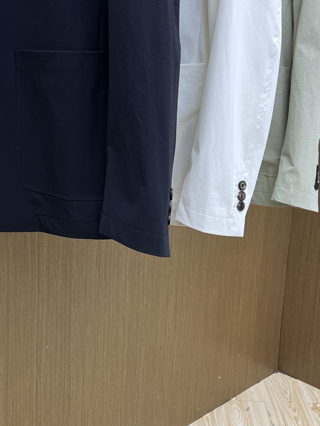 早春 Bc 🔥🔥早春奢简系列，最新时尚男款西装外套.简约logo刺绣设计，处处细节显工艺足够的高级 结构