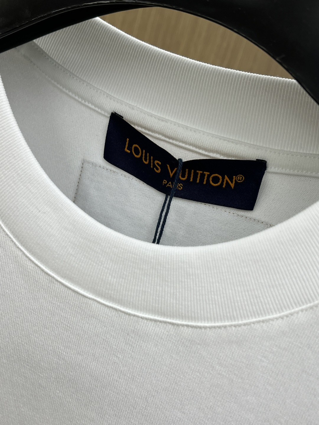 早春 LV 🔥🔥高级定制 2026春夏 · 高阶定制T恤】特别推荐系列 定制面料：秘鲁进口匹马棉 × 顶