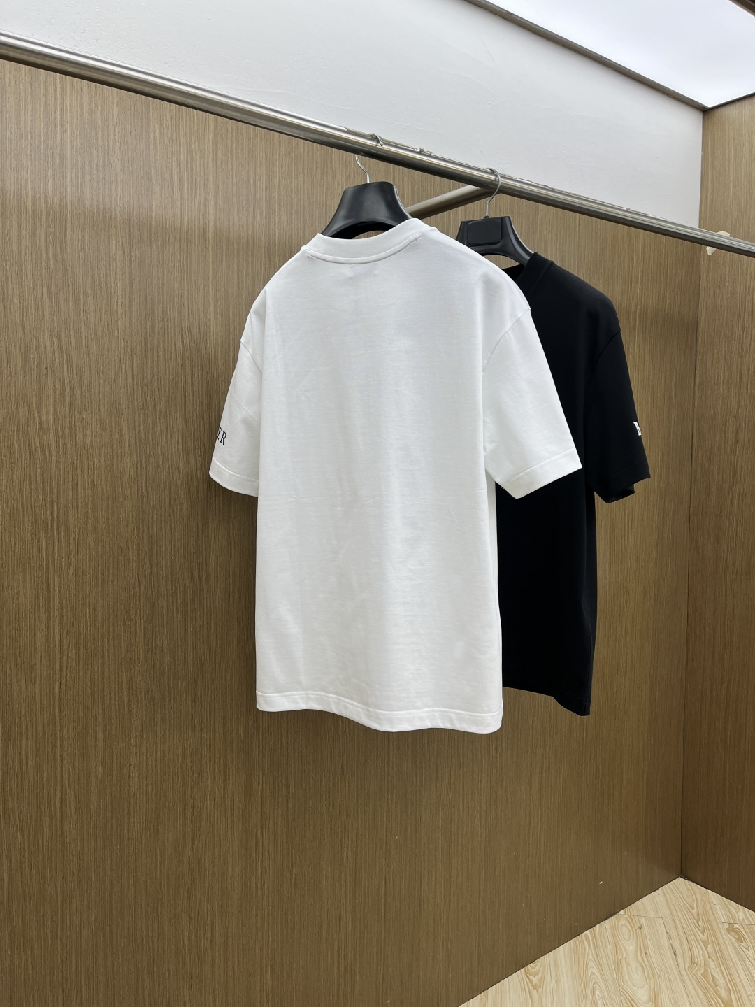 早春 MOn 🔥🔥高级定制 2026春夏 · 高阶定制T恤】特别推荐系列 定制面料：秘鲁进口匹马棉 × 