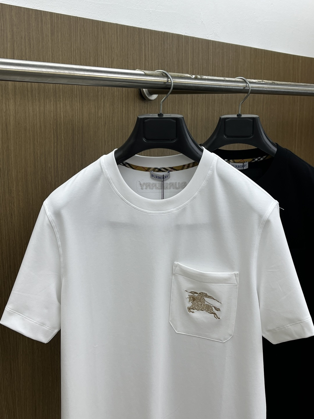 早春 BBR 🔥🔥高级定制 2026春夏新款首发专柜最新款短袖圆领T恤 高端订制 设计前卫时尚！品牌lo