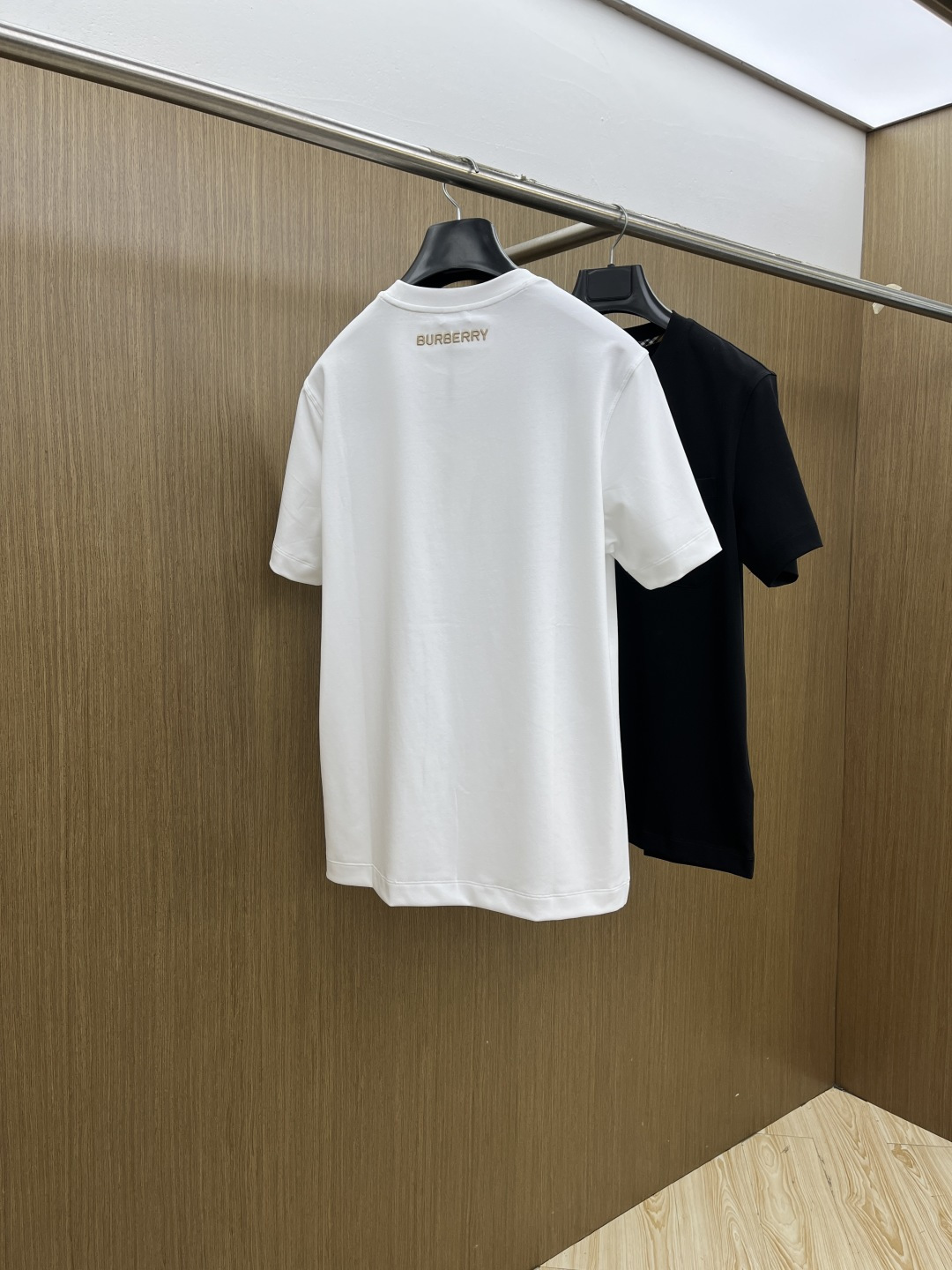 早春 BBR 🔥🔥高级定制 2026春夏新款首发专柜最新款短袖圆领T恤 高端订制 设计前卫时尚！品牌lo
