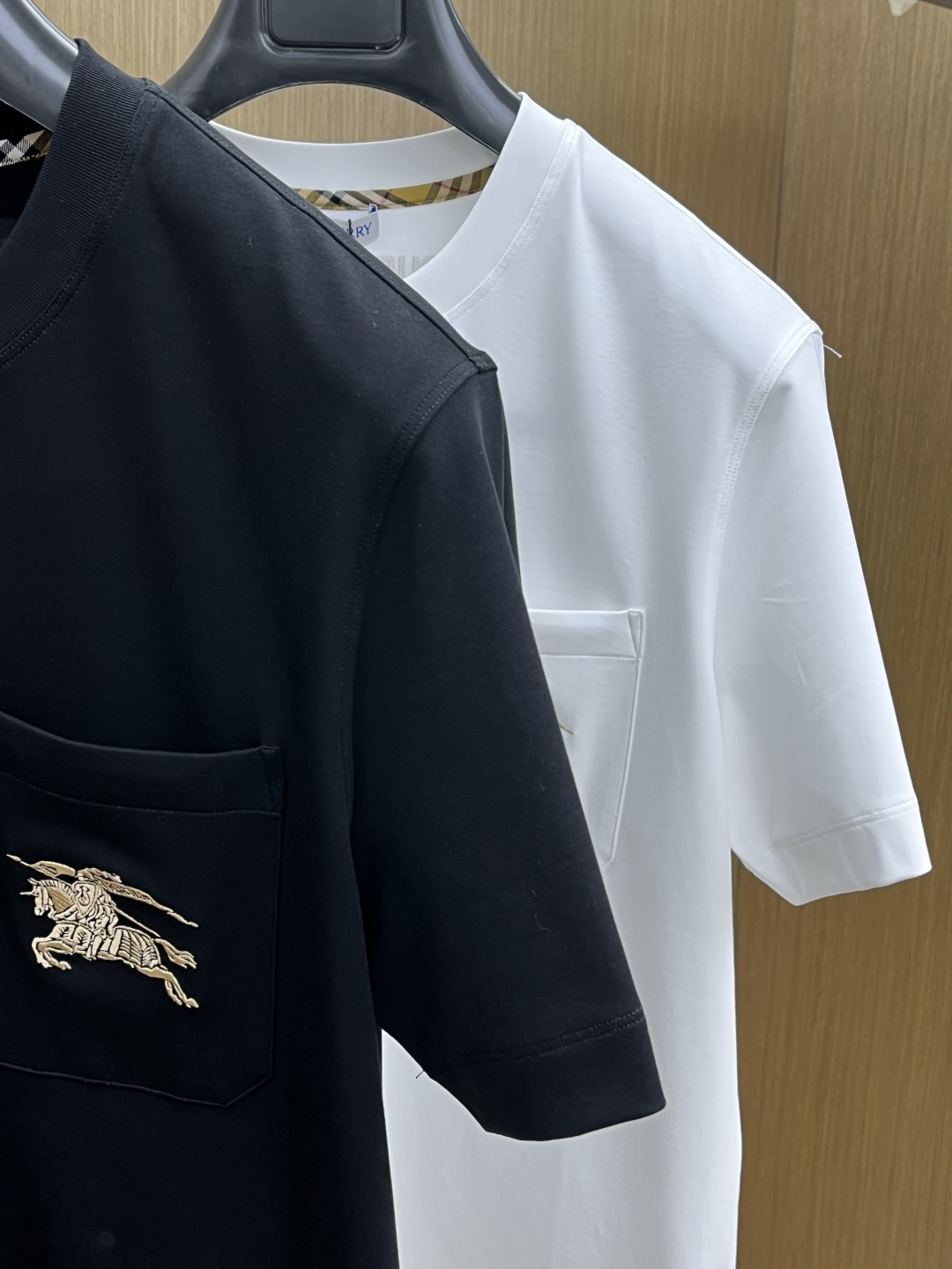 早春 BBR 🔥🔥高级定制 2026春夏新款首发专柜最新款短袖圆领T恤 高端订制 设计前卫时尚！品牌lo