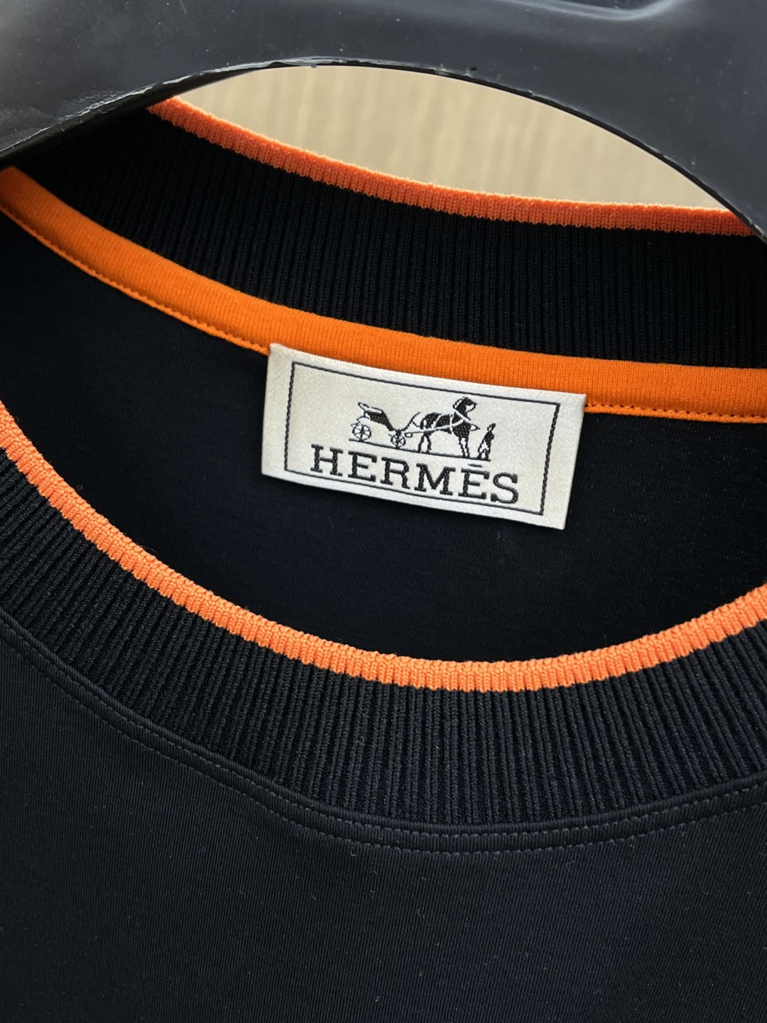 早春 HER 🔥🔥高级定制 2026春夏新款首发专柜最新款短袖圆领T恤 高端订制 设计前卫时尚！品牌lo