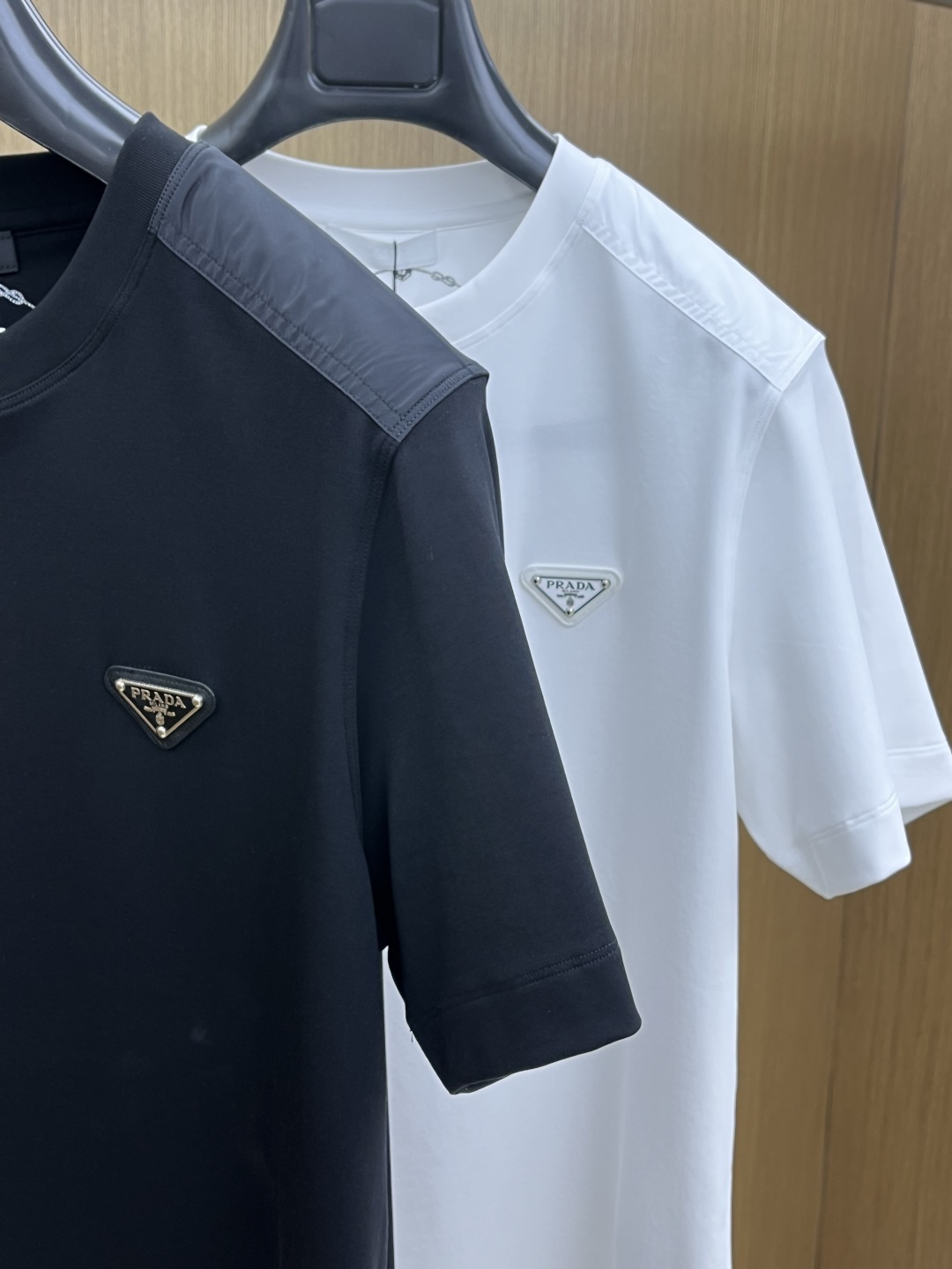 早春 PD 🔥🔥高级定制 2026春夏新款首发专柜最新款短袖圆领T恤 高端订制 设计前卫时尚！品牌log