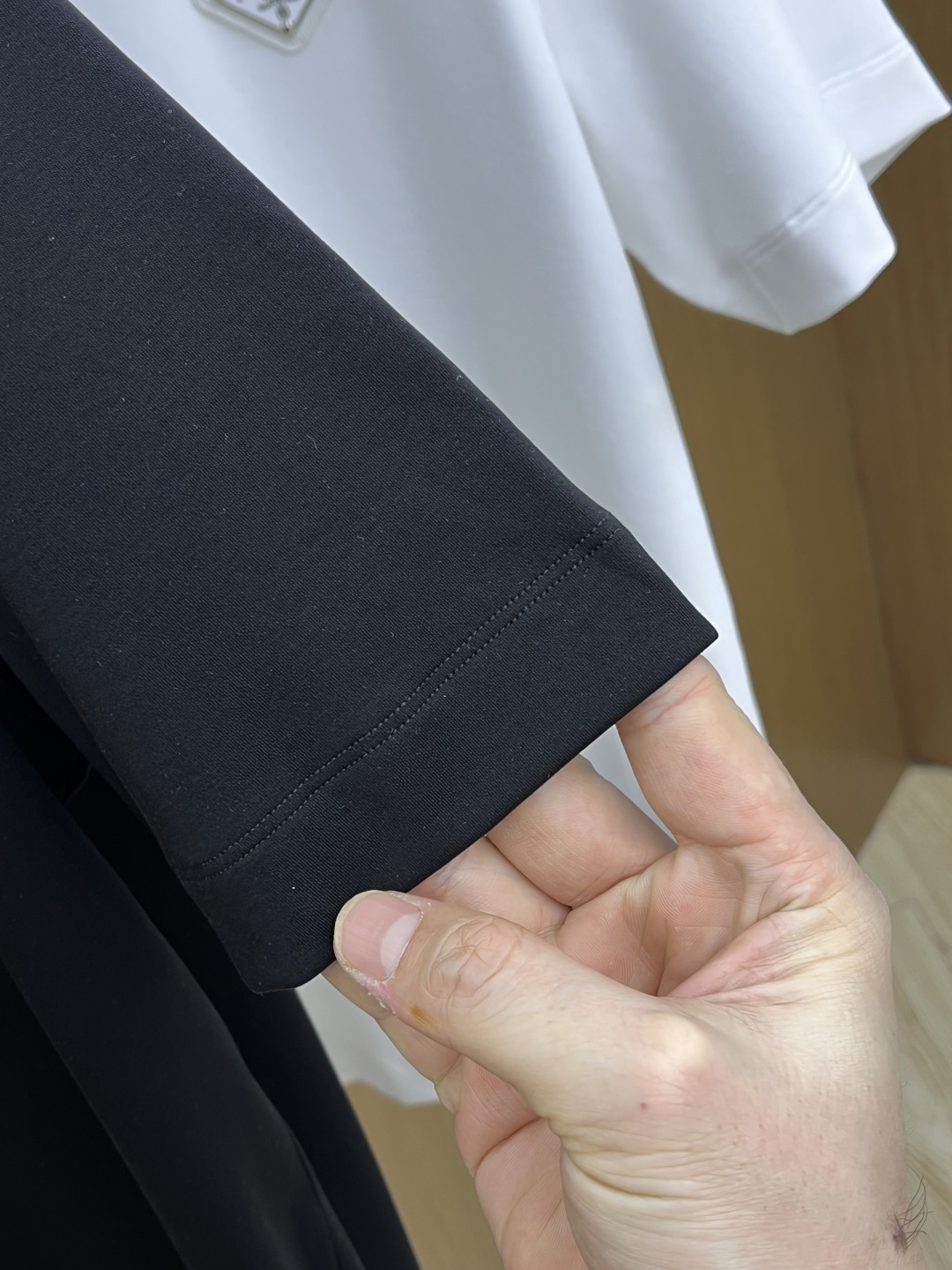 早春 PD 🔥🔥高级定制 2026春夏新款首发专柜最新款短袖圆领T恤 高端订制 设计前卫时尚！品牌log