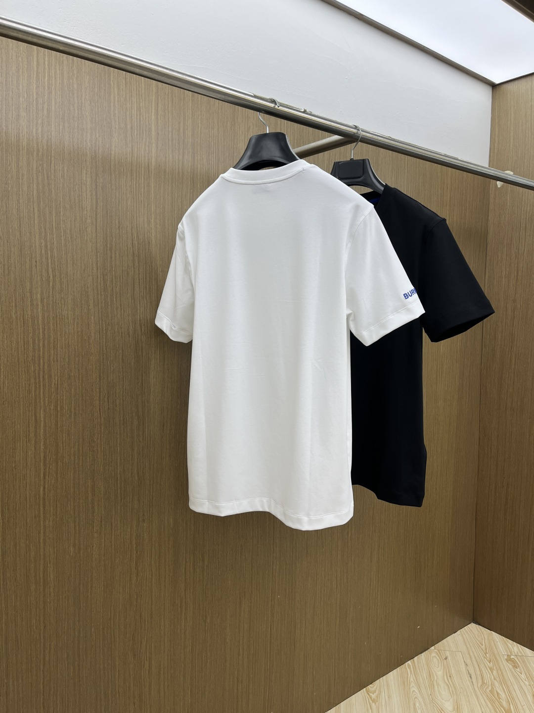 早春 BBR 🔥🔥高级定制 2026春夏新款首发专柜最新款短袖圆领T恤 高端订制 设计前卫时尚！品牌lo