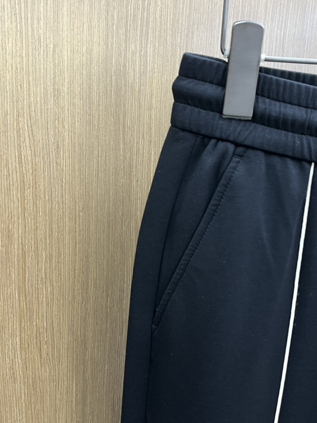 早春款 CD 🔥🔥高级定制 2026春夏新款铜氨丝莫代尔空气层休闲卫裤，裤身上刺绣标志性品牌标识，客供定