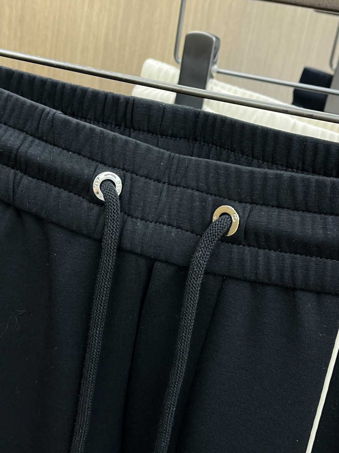 早春款 CD 🔥🔥高级定制 2026春夏新款铜氨丝莫代尔空气层休闲卫裤，裤身上刺绣标志性品牌标识，客供定