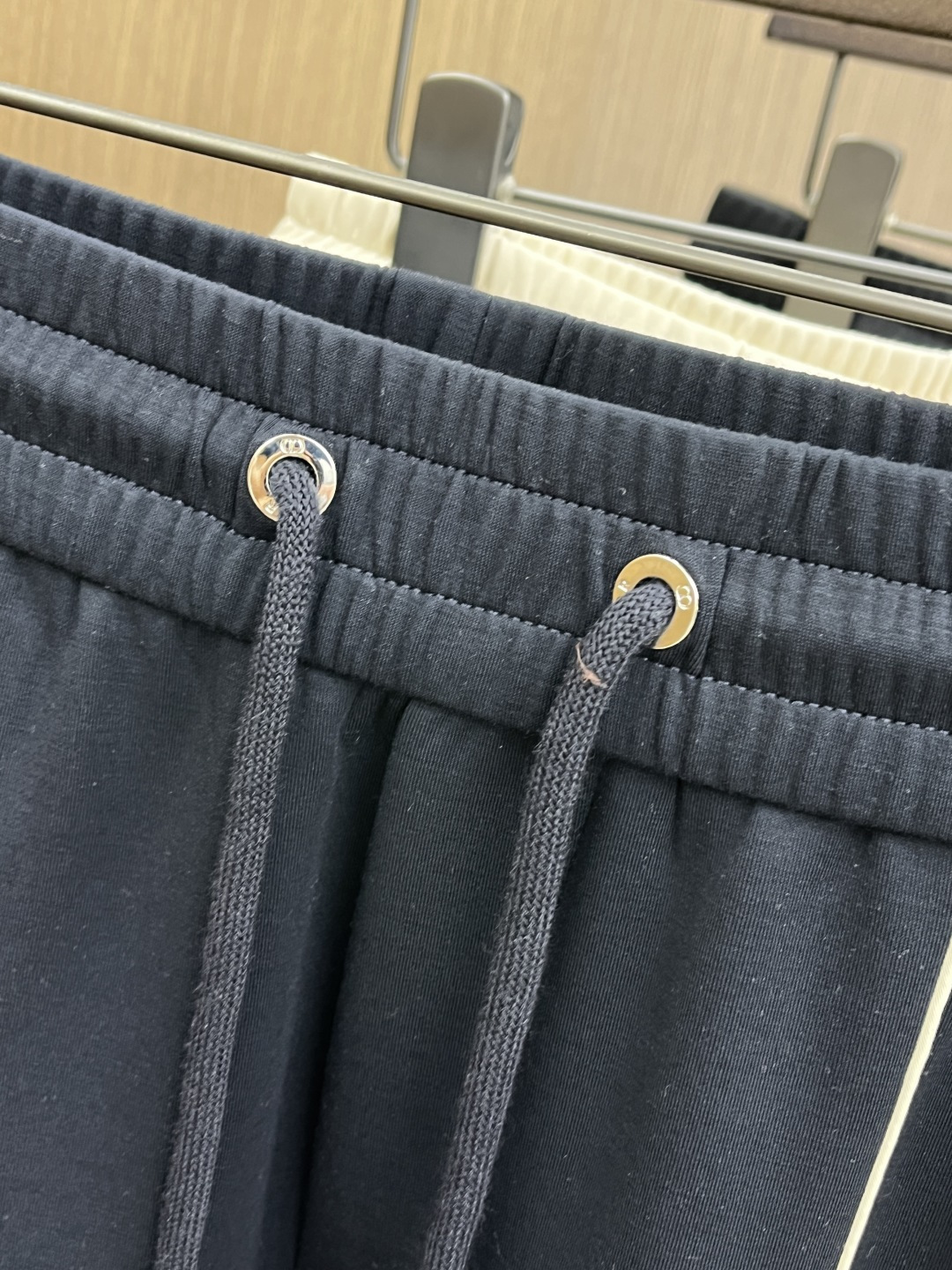 早春款 Cd 🔥🔥高级定制 2026春夏新款铜氨丝莫代尔空气层休闲卫裤，裤身上刺绣标志性品牌标识，客供定