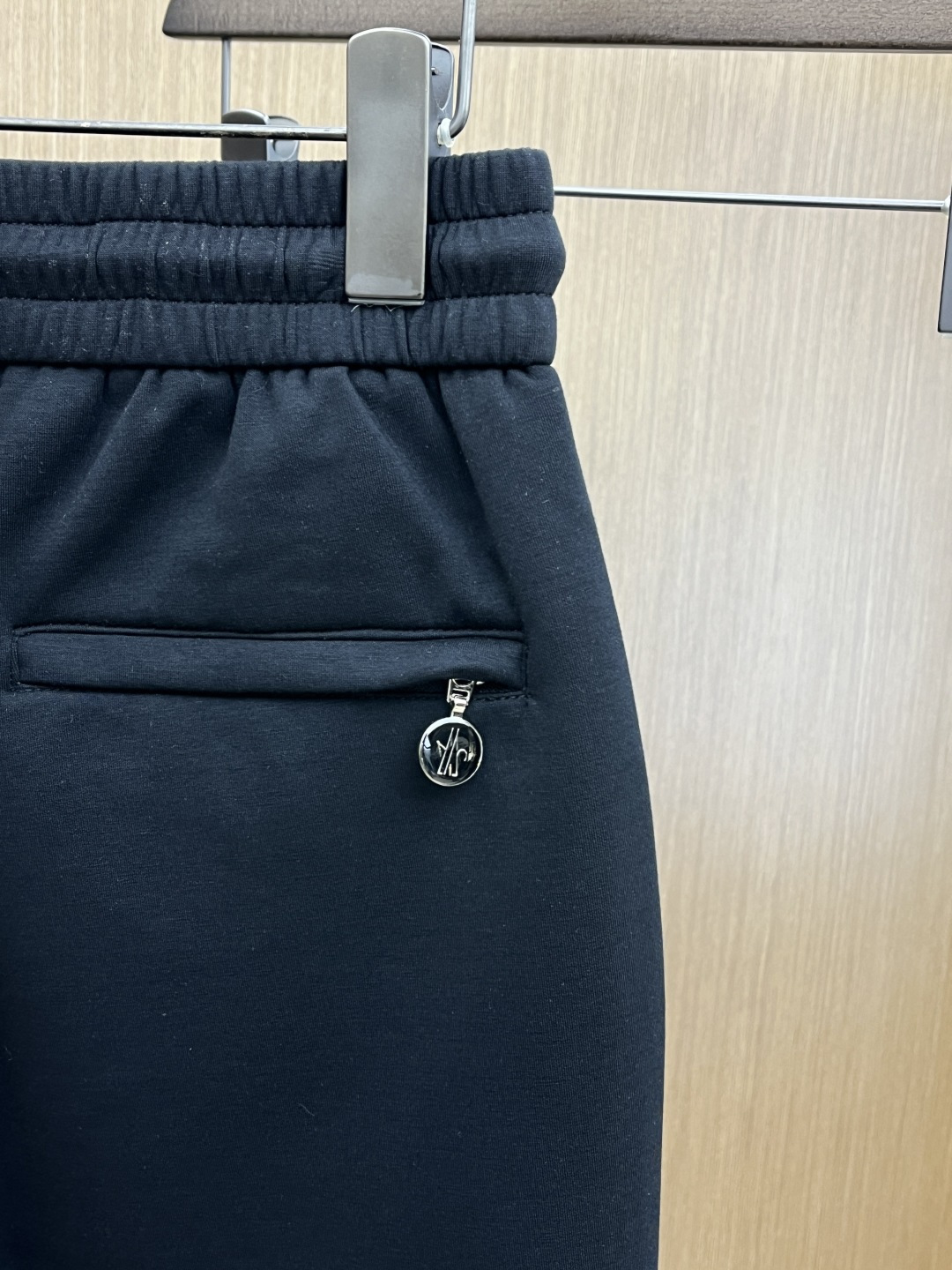 早春款 MON 🔥🔥高级定制 2026春夏新款铜氨丝莫代尔空气层休闲卫裤，裤身上刺绣标志性品牌标识，客供