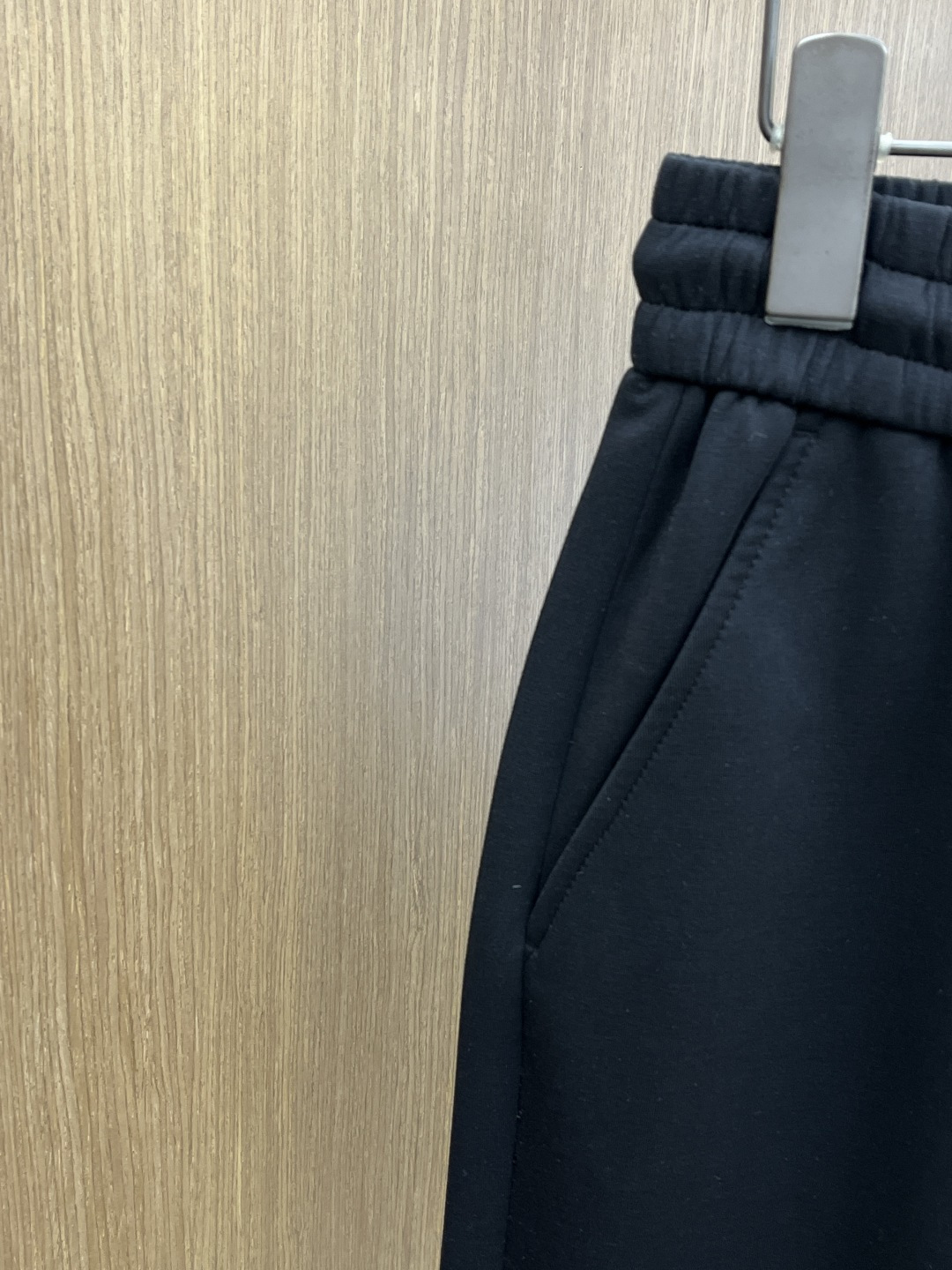 早春款 MON 🔥🔥高级定制 2026春夏新款铜氨丝莫代尔空气层休闲卫裤，裤身上刺绣标志性品牌标识，客供