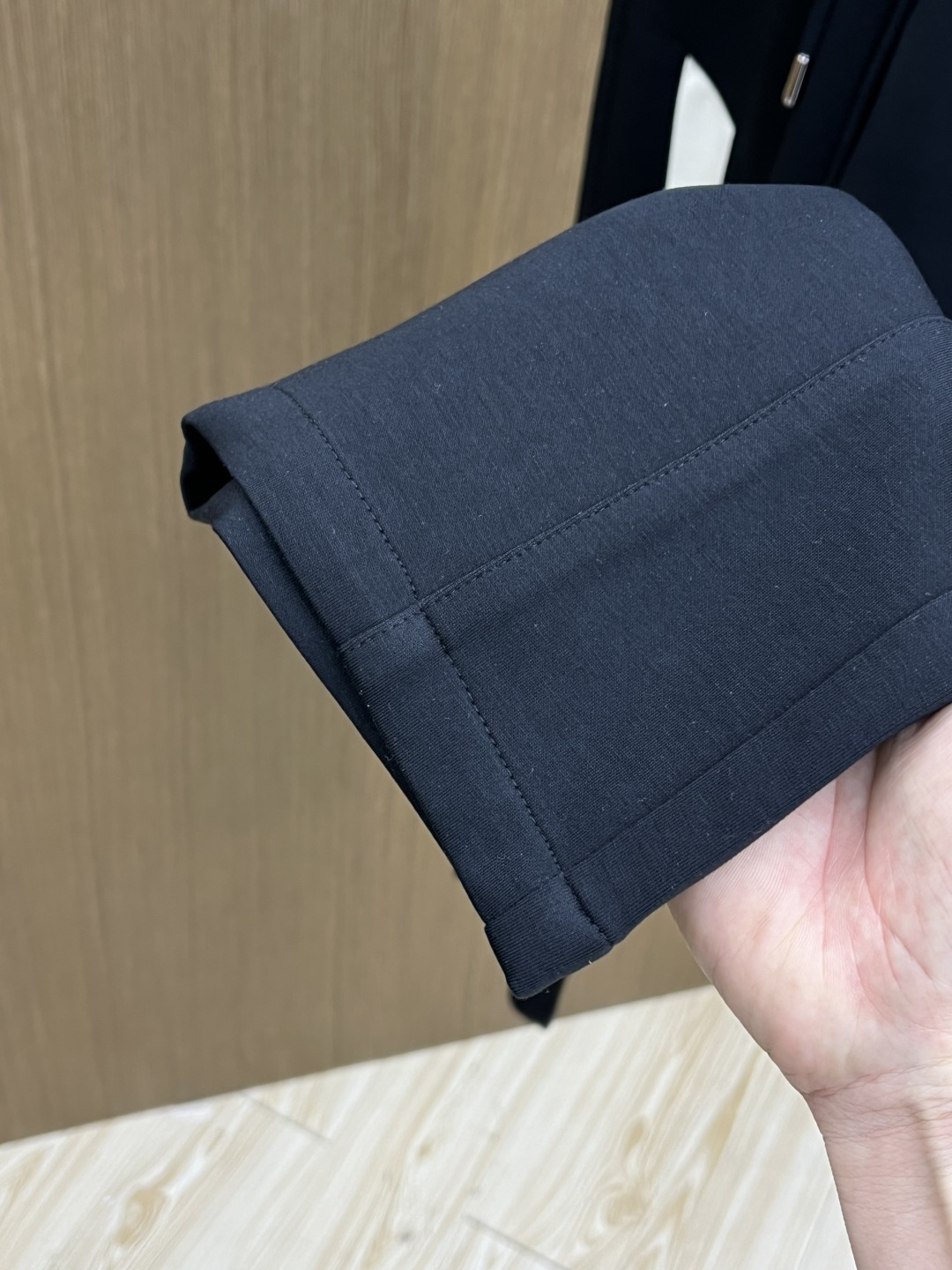 早春款 MON 🔥🔥高级定制 2026春夏新款铜氨丝莫代尔空气层休闲卫裤，裤身上刺绣标志性品牌标识，客供