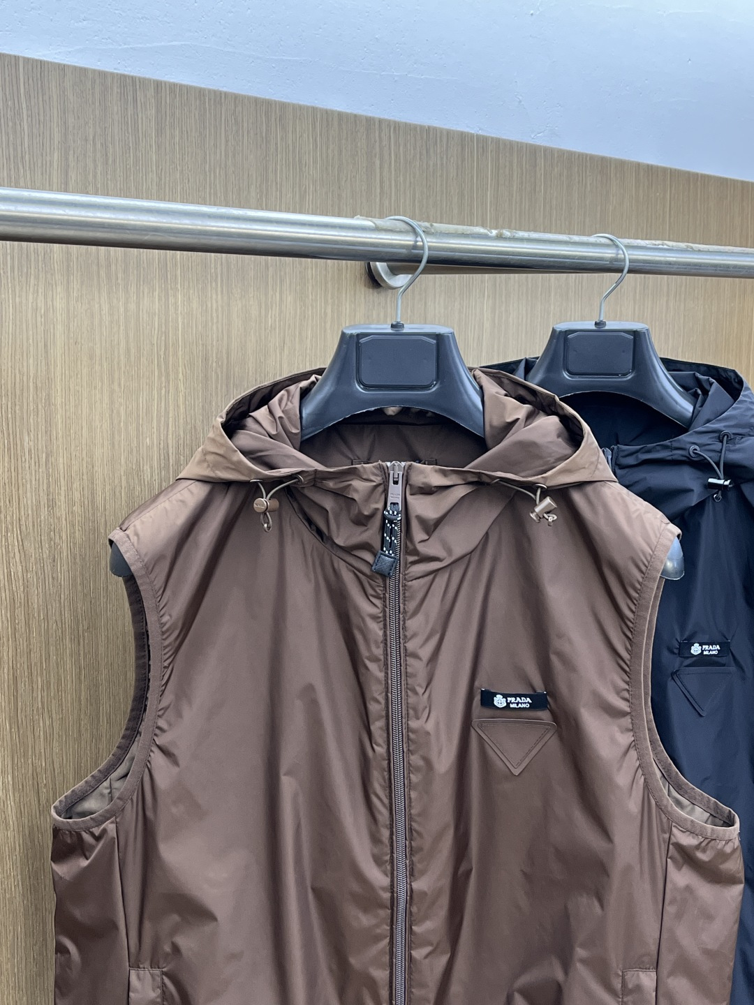 早春款 PD 🔥🔥高级定制 2026早春系列，最新时尚连帽夹克马甲坎肩.处处细节显工艺足够的高级 结构性